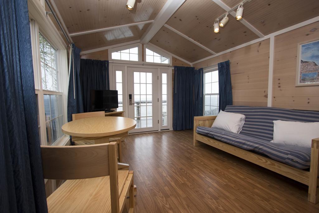 Cedar Point'S Lighthouse Point Hotel Sandusky Bagian luar foto