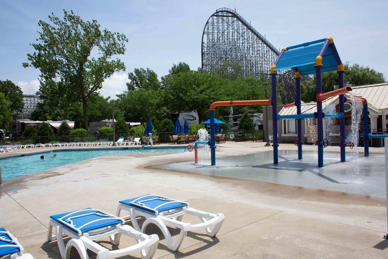 Cedar Point'S Lighthouse Point Hotel Sandusky Bagian luar foto