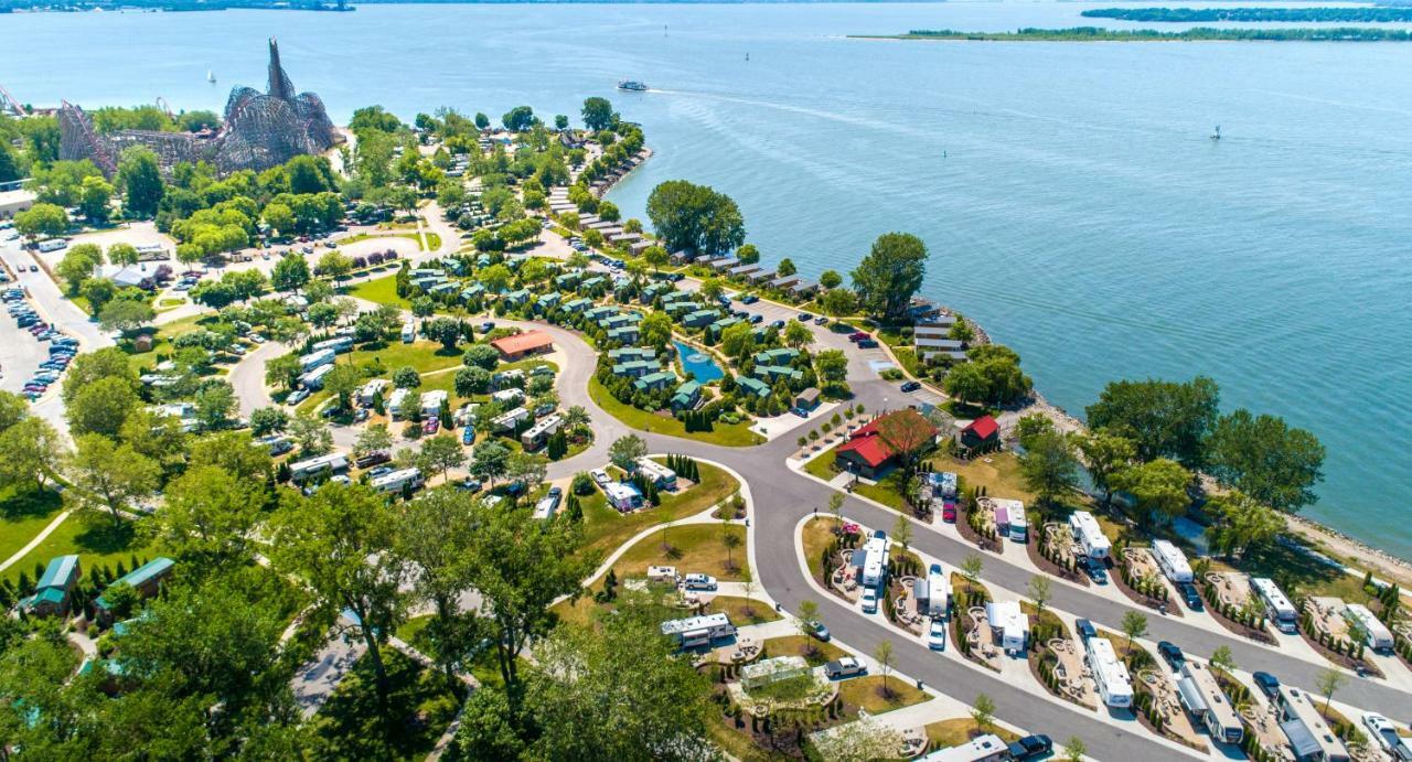 Cedar Point'S Lighthouse Point Hotel Sandusky Bagian luar foto